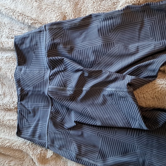 Gymshark Elevate Leggings - Picture 5 of 9